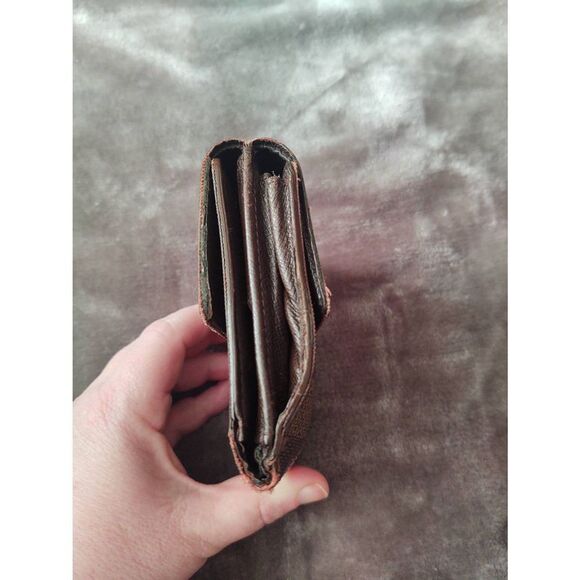 Authentic Louis Vuitton Damier Brown Wallet LV - Picture 3 of 9